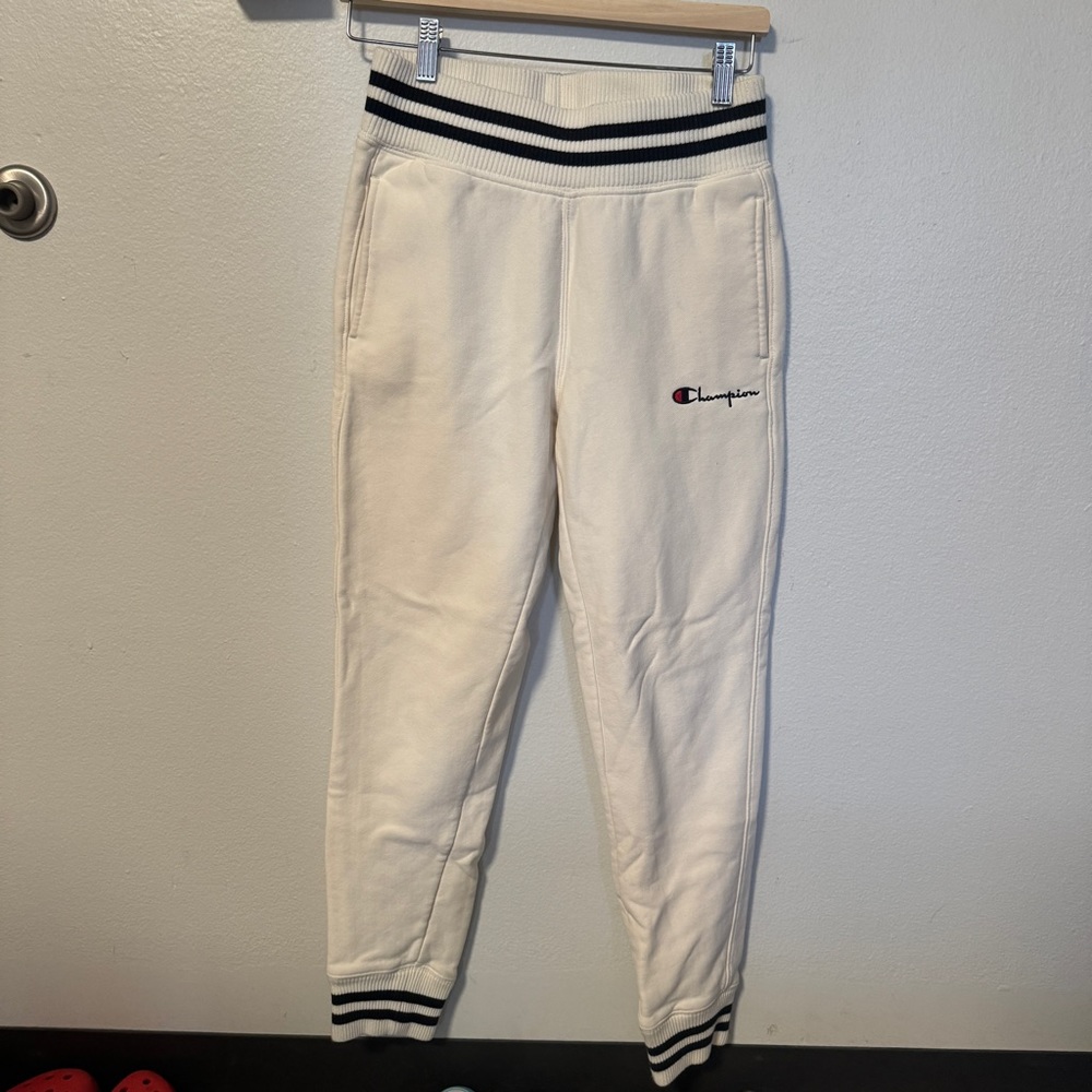 Champion Cream Fleece Mid Rise Sweatpants
